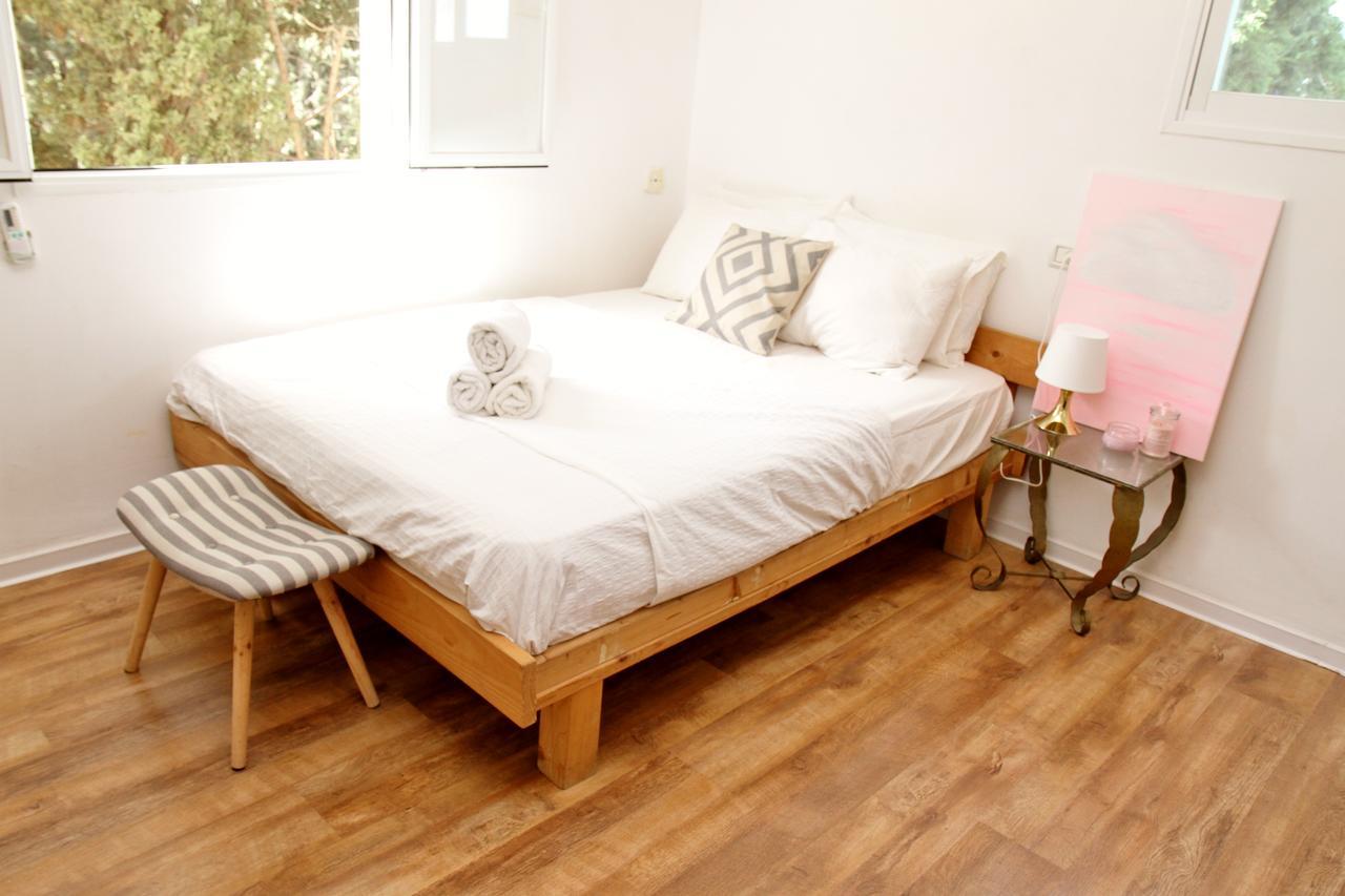 Holiday Studio Apartment Near The Baha ' I Gardens Хайфа Екстериор снимка